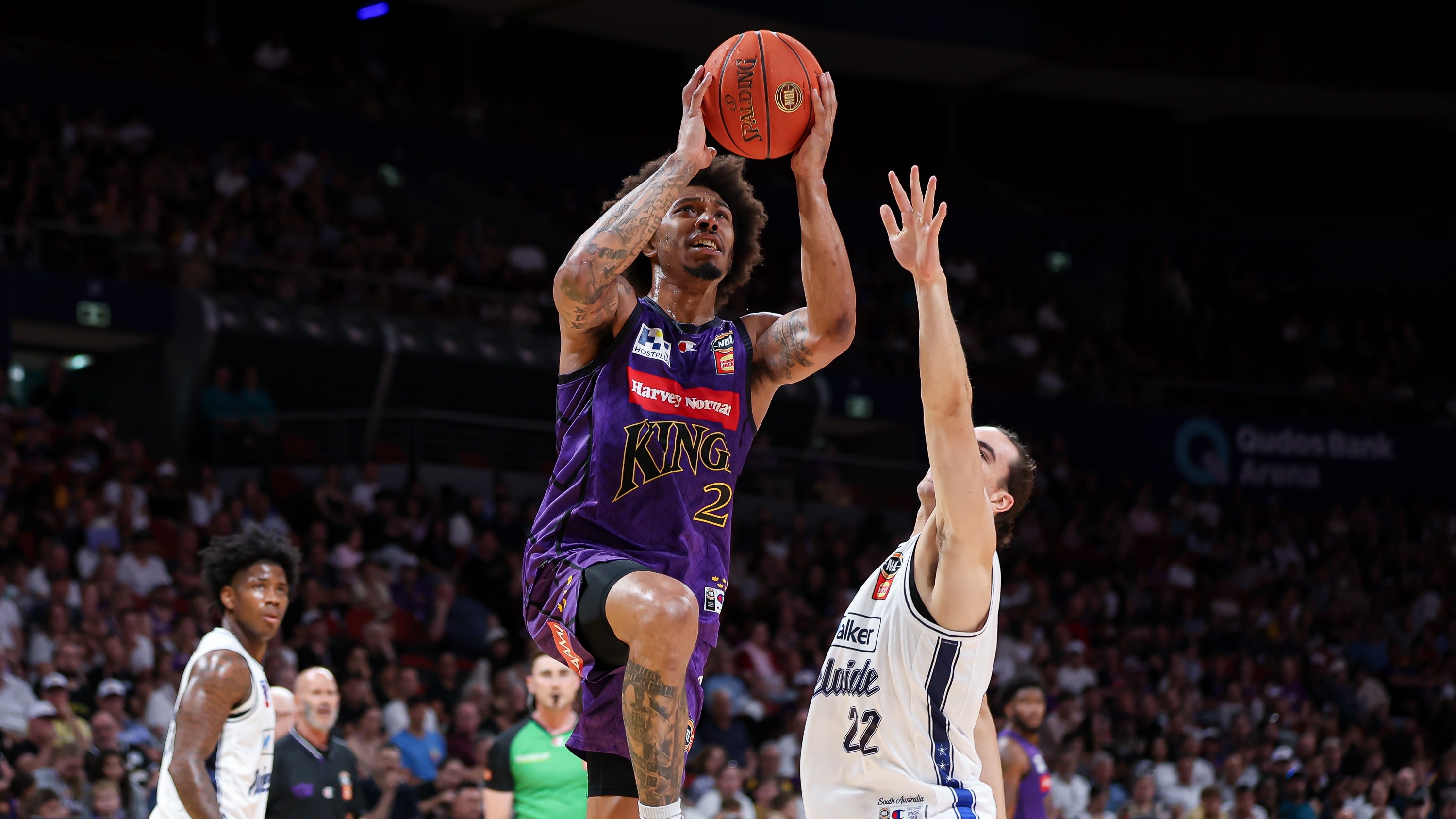 Hot shooting Sixers defeat Kings